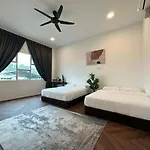 Private Pool Gf Holiday Homes 2